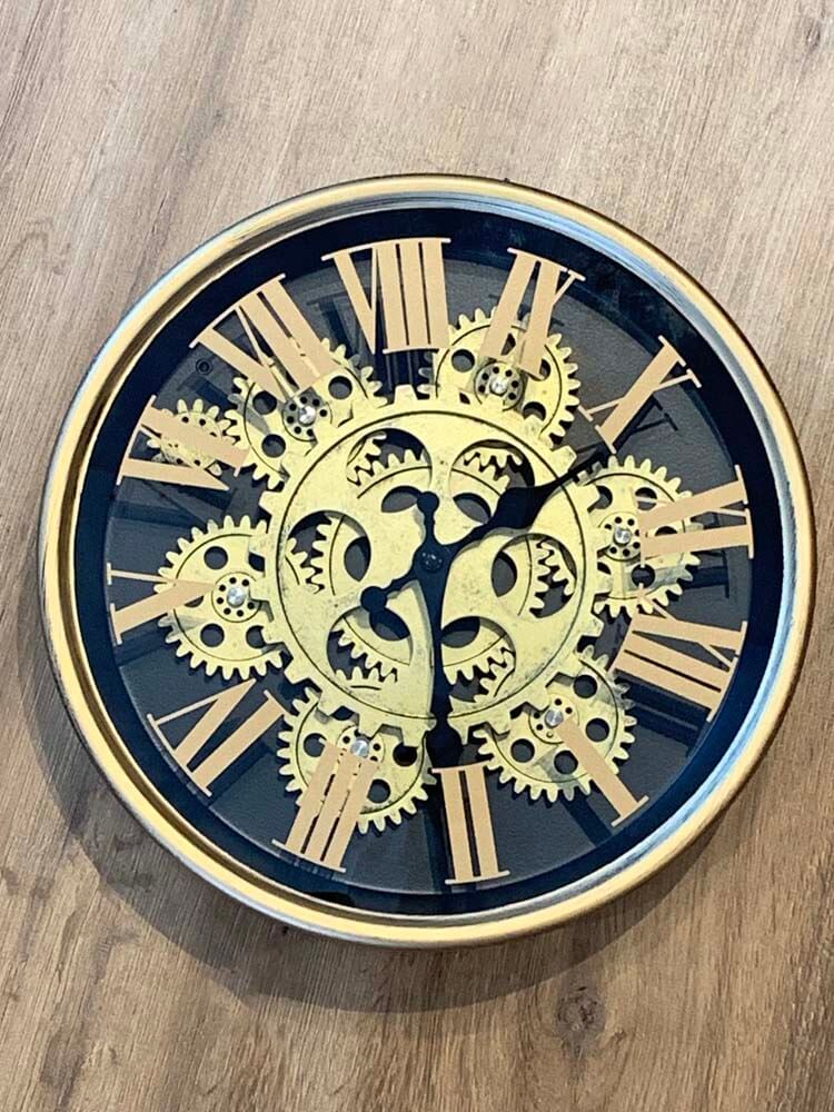 Moving Gears Clock - Black & Gold