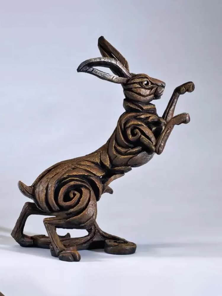ED09 , Edge Sculpture Hare Figure Brown