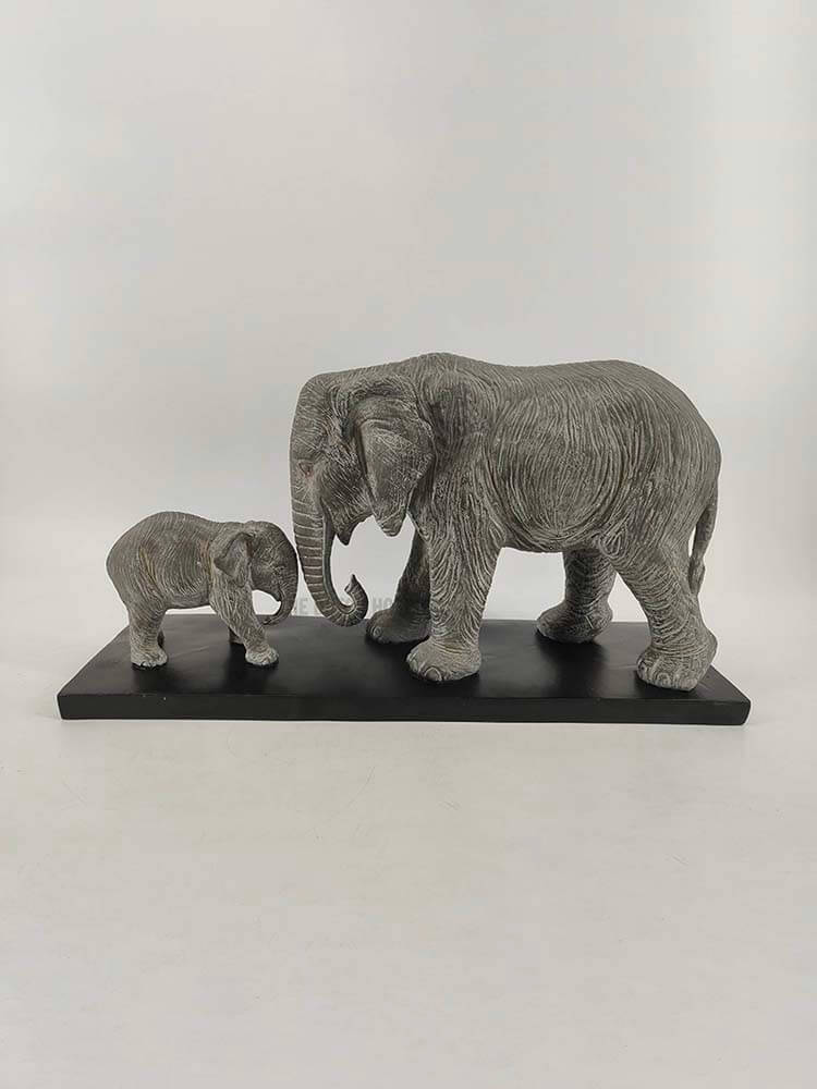 elephant father and son statue