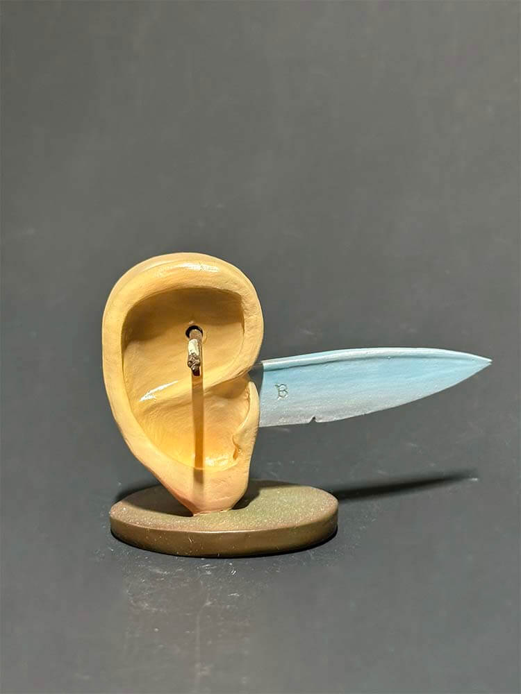 Bosch-Knife-ears-sculpture