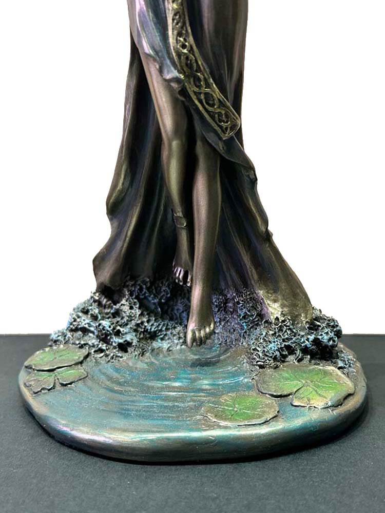 King Arthur and bronze Lady of the Lake and Exclaibur figurine