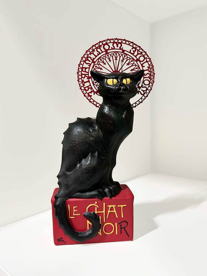 Le Chat Noir – The Black Cat figurine, inspired by the Paris cabaret famed for music, poetry, shadow plays, and iconic Montmartre posters.