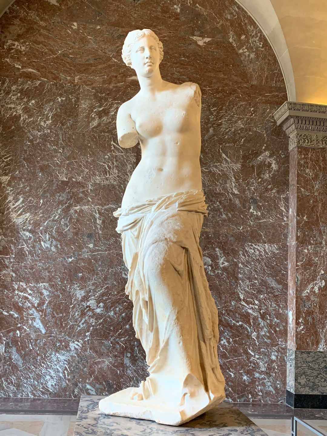  Venus de Milo Paris Louver Museum 