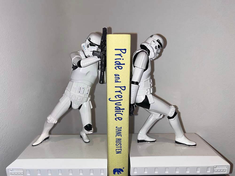 Stormtrooper bookends, White Star Wars Bookends, Star Wars figurine, Star Wars Jedi survivor