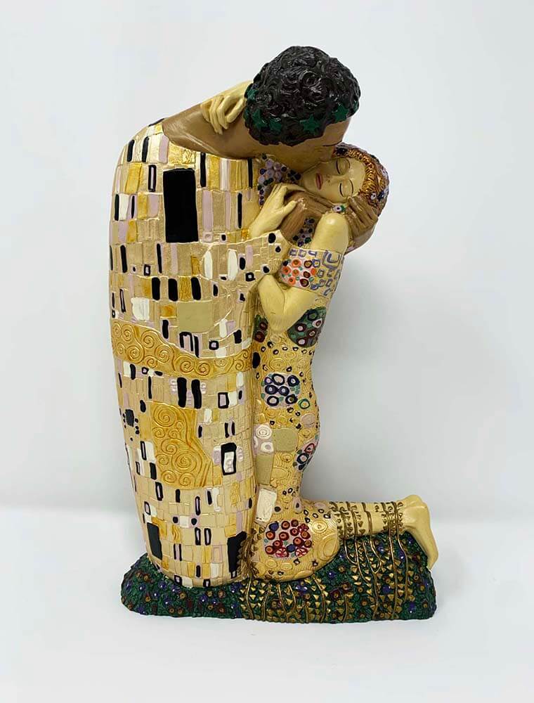 The Kiss By Gustav Klimt, Parastone Sculpture, Klimt's museum art collection