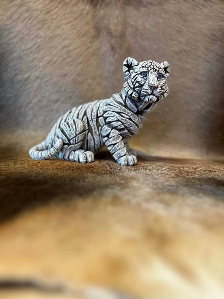 tiger statue outdoor