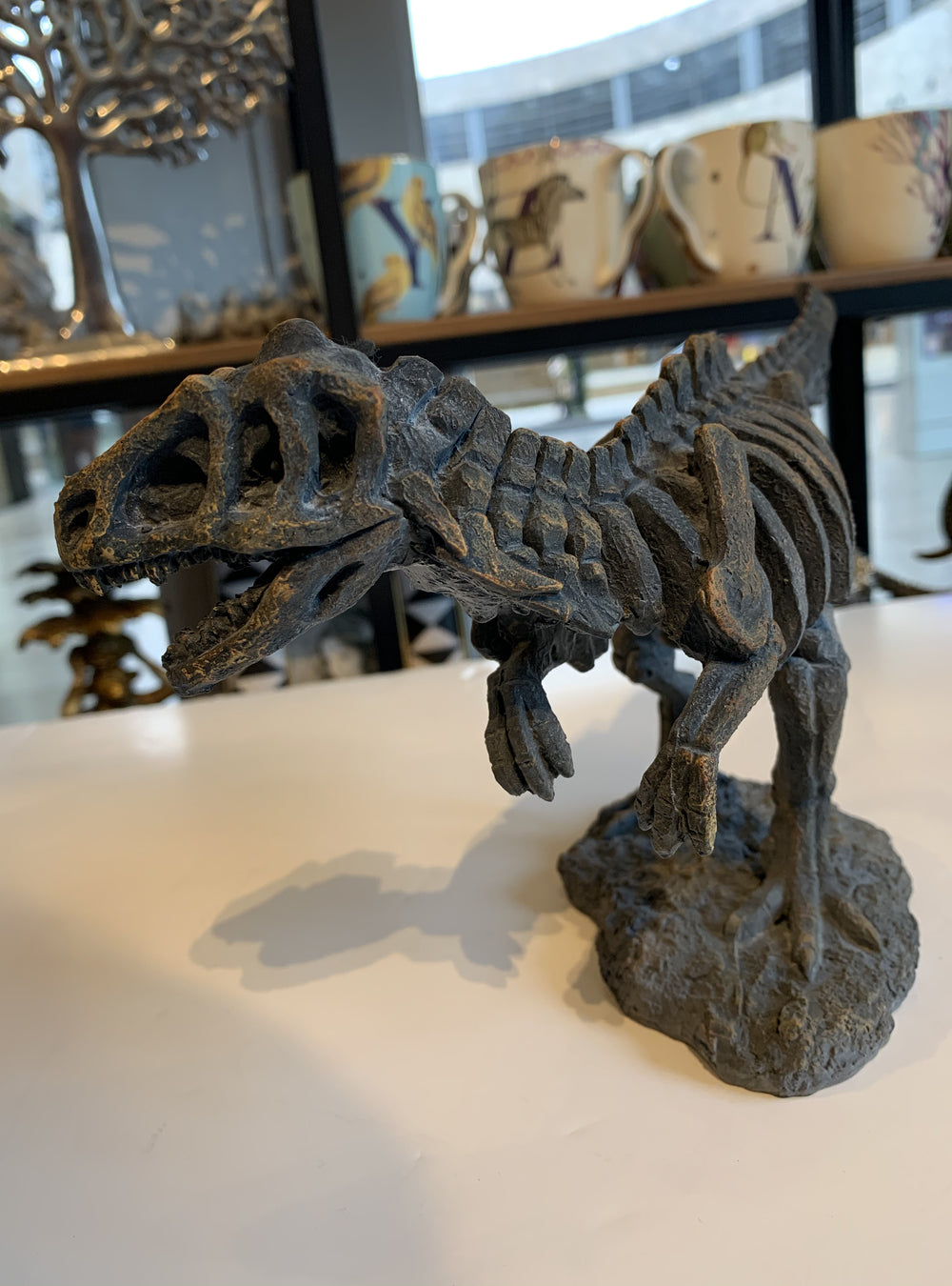 Dinosaur figure, Tyrannosaurus statue