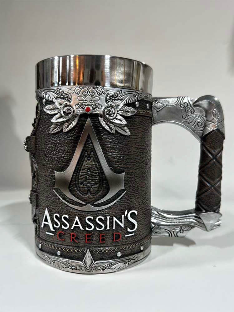 Assassin’s Creed® Brown Hidden Blade Game Tankard