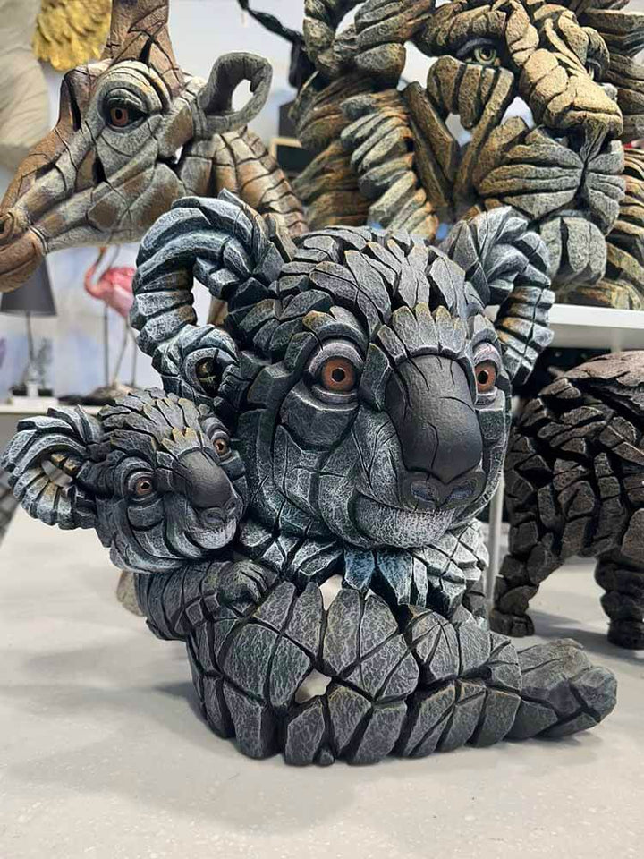 Animal figurine and bust 