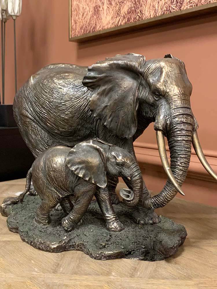 Bronze plated sculpture of two elephants, Elephant and Baby statue