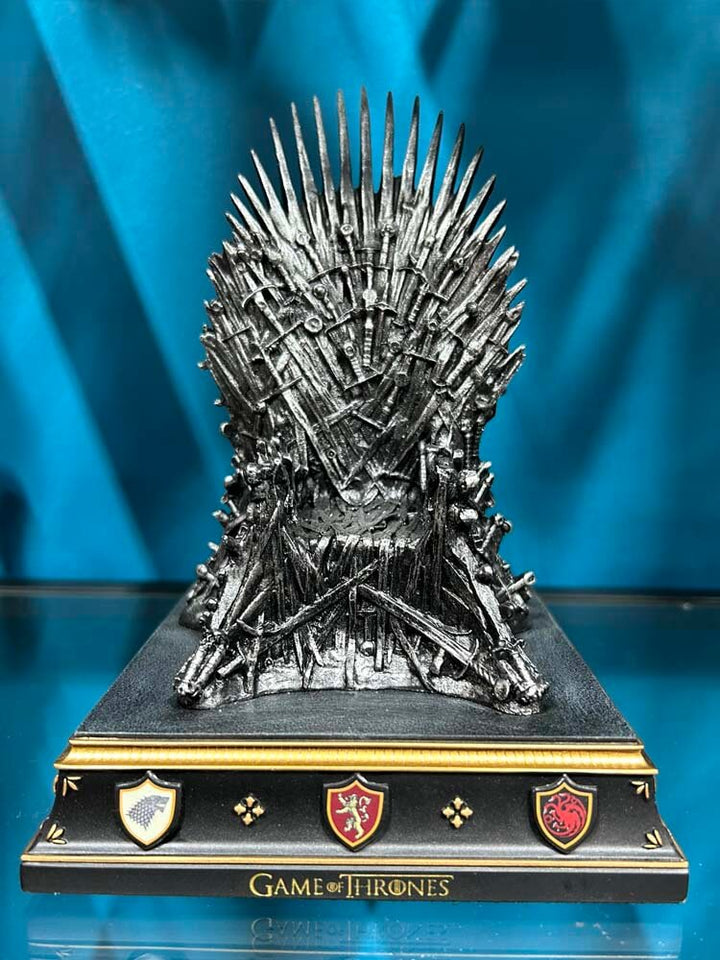 bookends, licence collectible from game of Throne   
