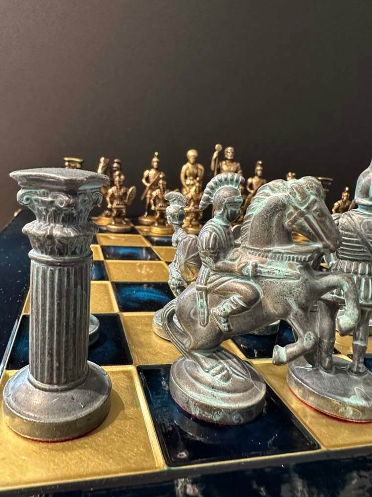 Bronze Oxidise patina chess set 