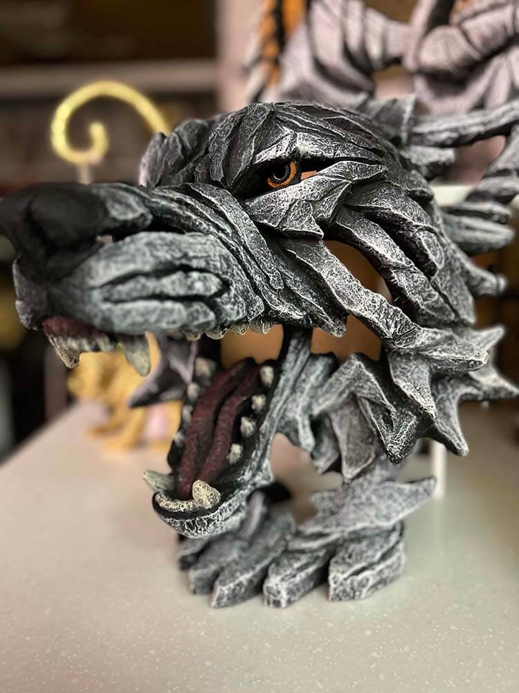 Wolf head sculpture, outdoor wolf bust 