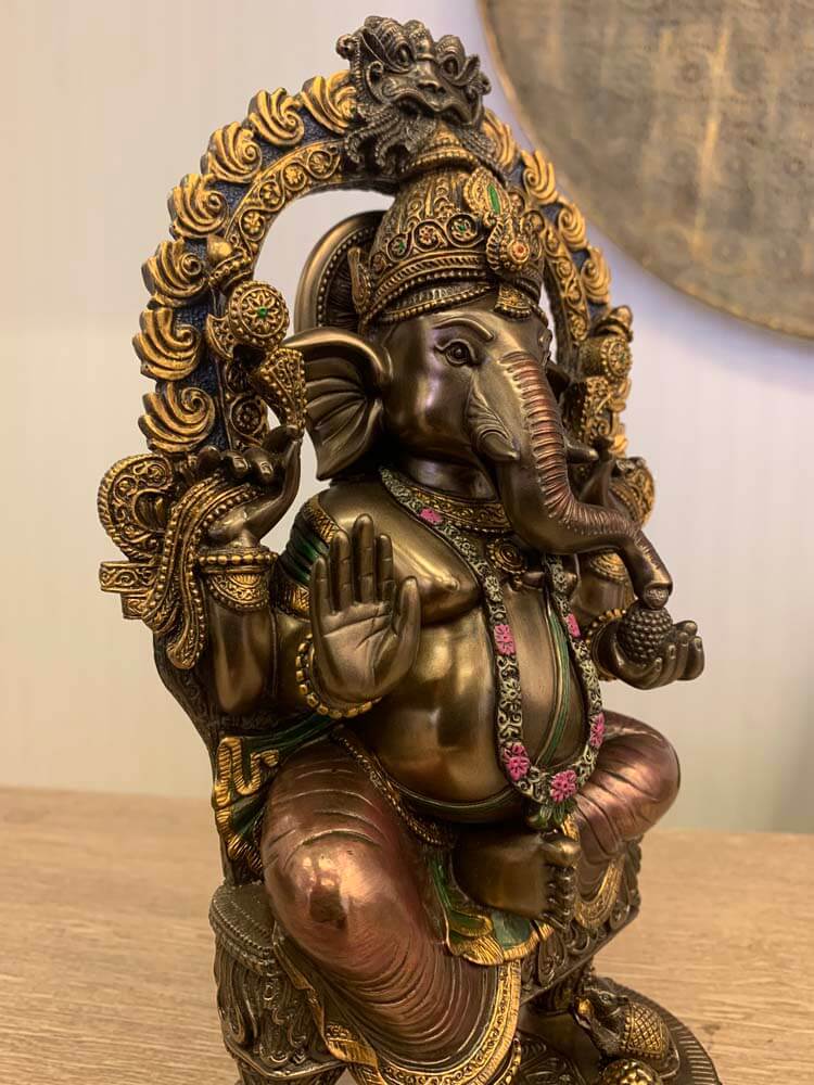 Bronze statue of a deity with intricate details Hindu god and goddess bronze statues 