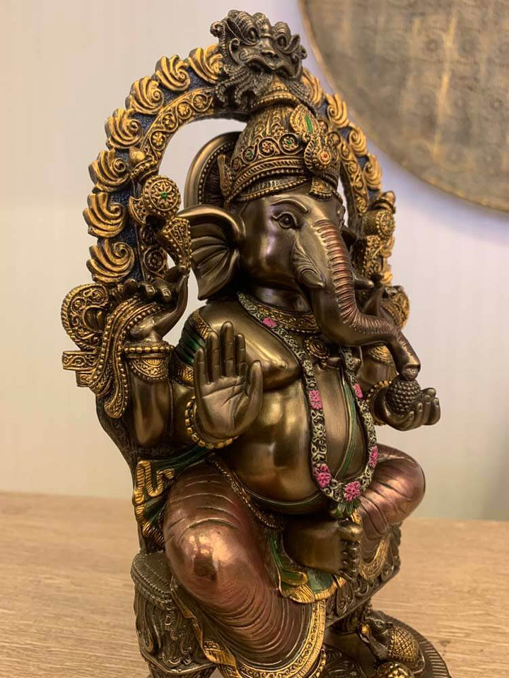 Bronze statue of a deity with intricate details Hindu god and goddess bronze statues 