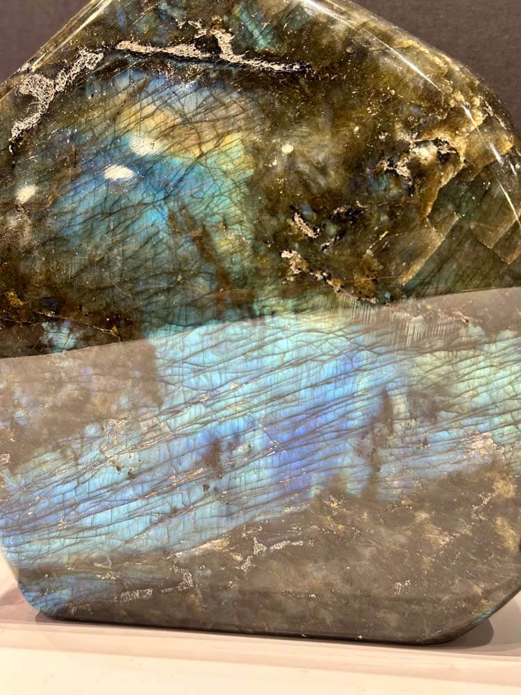 labradorite crystal with labradorescence