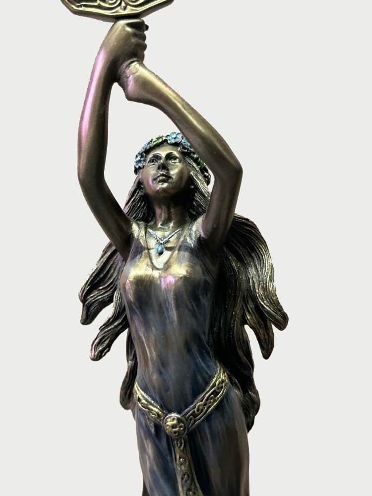 bronze Lady of the Lake, Exclaibur, King Arthur figurine