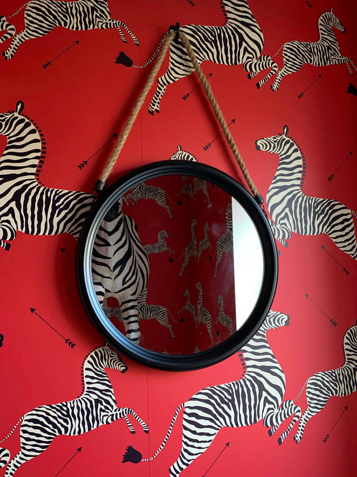 SMALL ROUND BLACK METAL MIRROR ON HANGING ROPE WITH HOOK