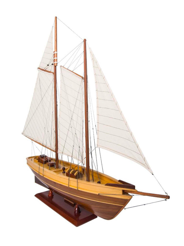 Large Racing Yacht,  American Model Yacht
