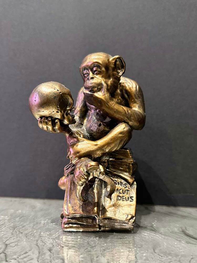 Berlin bronze sculpture replica monkey thinking with skull in hand..thinker