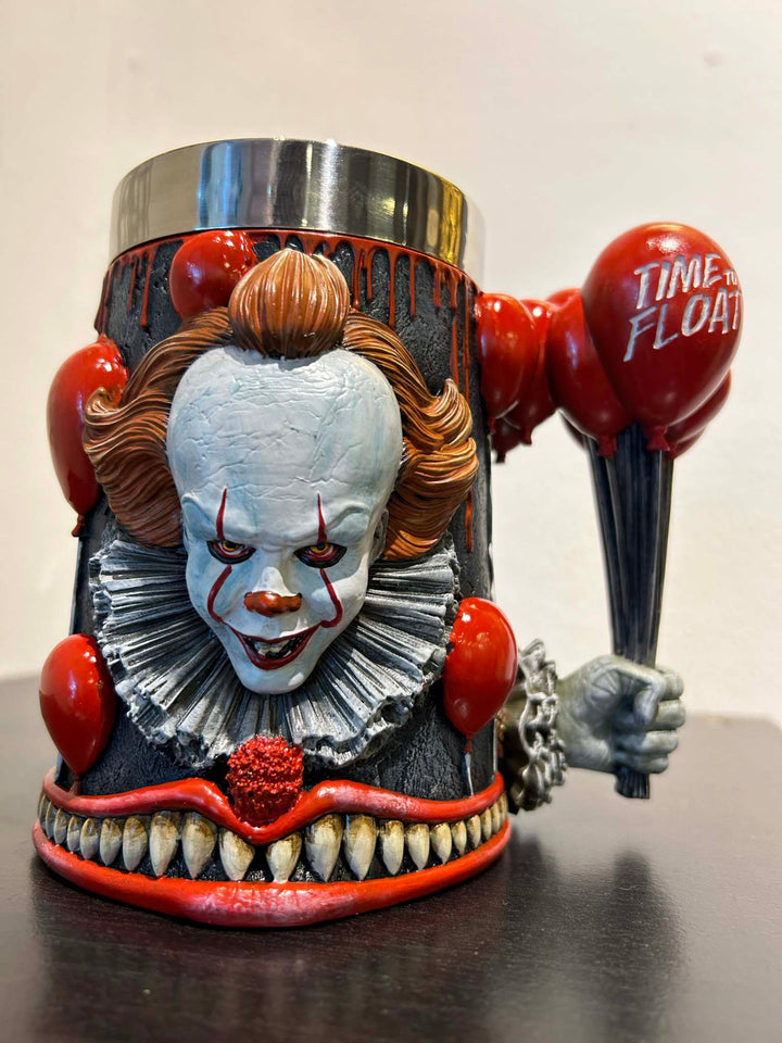 IT Time to Float Tankard, Robert "Bob" Gray, IT Pennywise Bust, Pennywise the Clown, Pennywise The Dancing Clown, Robert Gray, the scariest movie villains, Tim Curry portrayed Pennywise, Tankard and goblets, collectables, Menkind Officially licensed IT merchandise