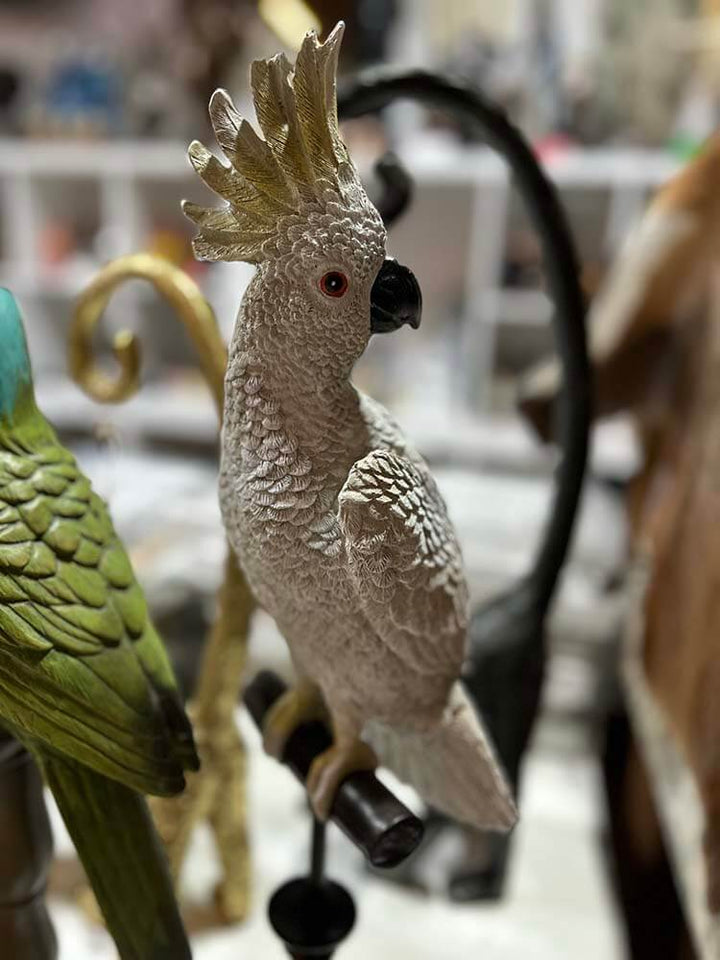 COCKATOO ON PERCH 