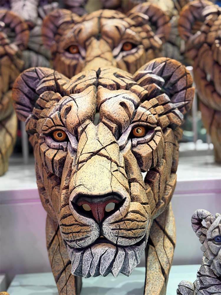 Edge_Sculpture_Big_cats