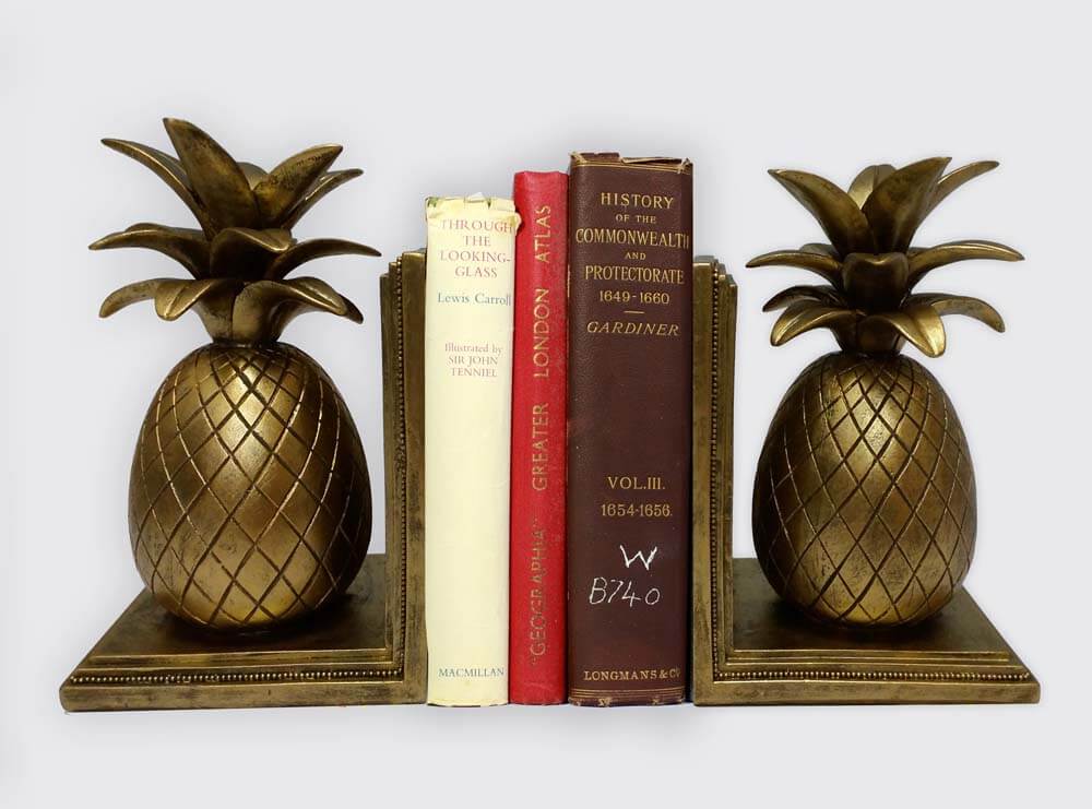 Vintage reproduction pineapple bookends, sold as a pair. 