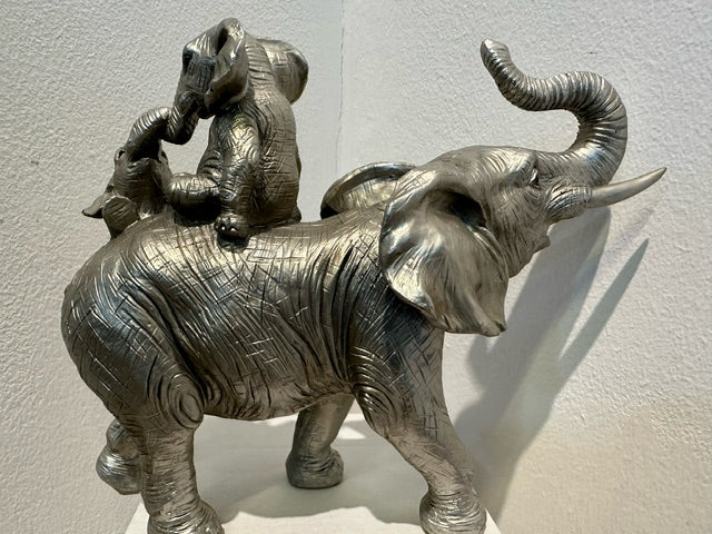 Elephant & Baby in Bronze