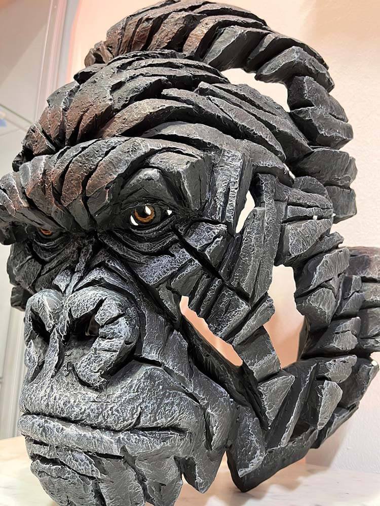 Black gorilla head sculpture, Edge Sculpture