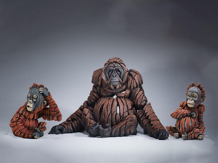 Large orangutan and baby Orangutan sculpture