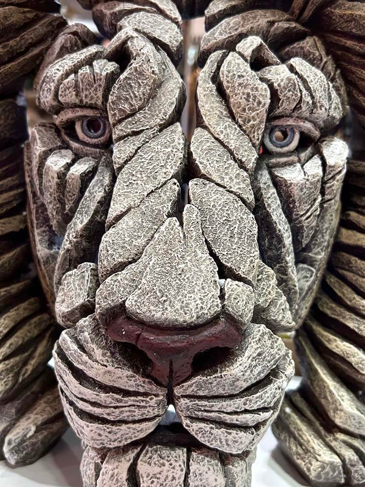 Lion bust white lion statue outdoor animal statue