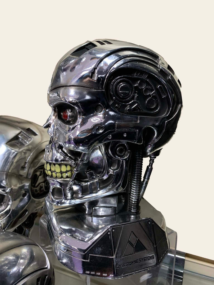Terminator 2 robotic head long neck silver