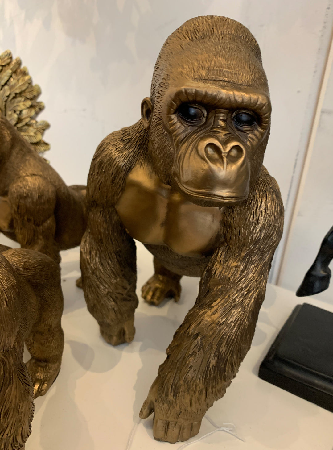 bronze plated gorilla figuring, bronze gorilla, chimpanzees figuring 