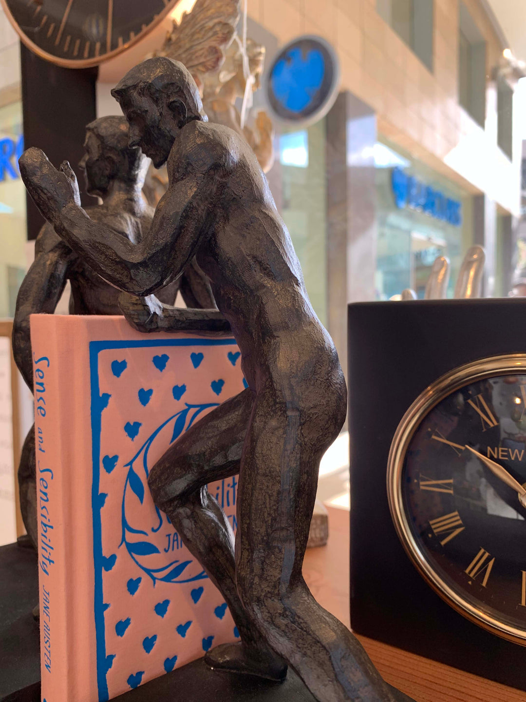 Men pushing Bookend, Push and Pull Men Bookends, 27cm