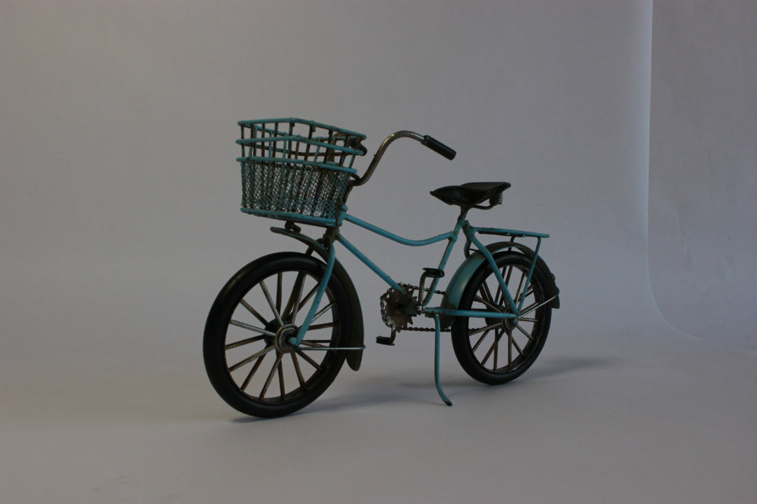 Small Blue Vintage Bike Model – Teen Girl's Bicycle