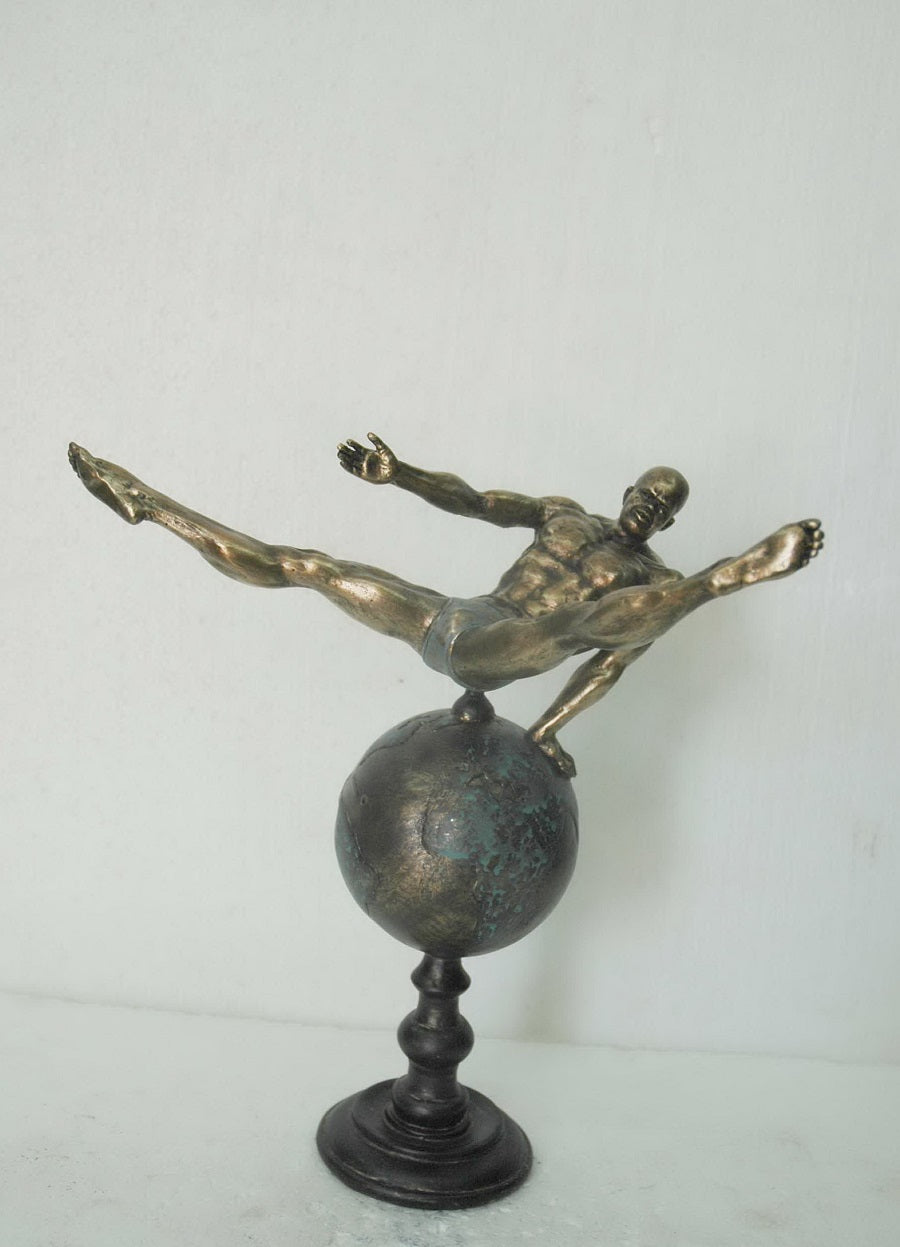 Sculptures – Turnster on Globe