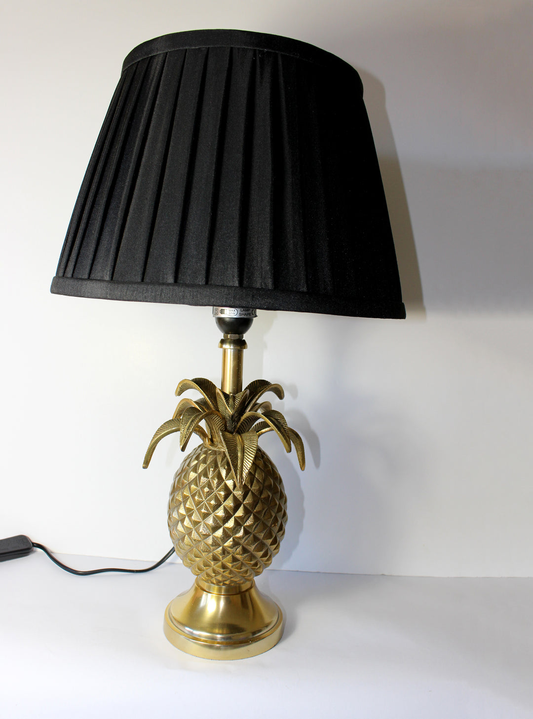 Gold Pineapple Table Lamp –  Traditional Brass  Art Decor Table Lamp