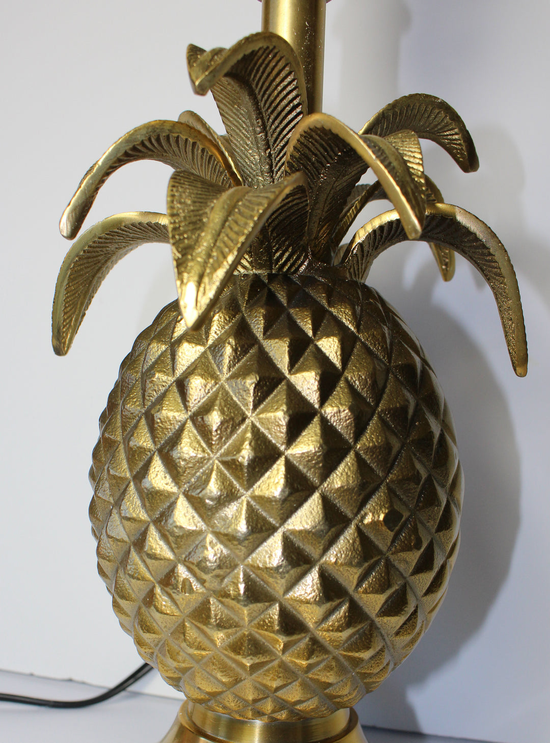 Gold Pineapple Table Lamp –  Traditional Brass  Art Decor Table Lamp