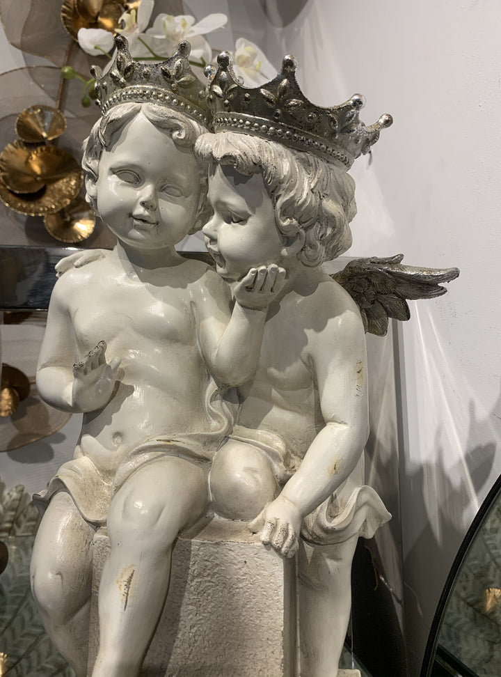 White Cherubs, Angel Couple, Lovely Cherubs, Cherub Lovers with Crown