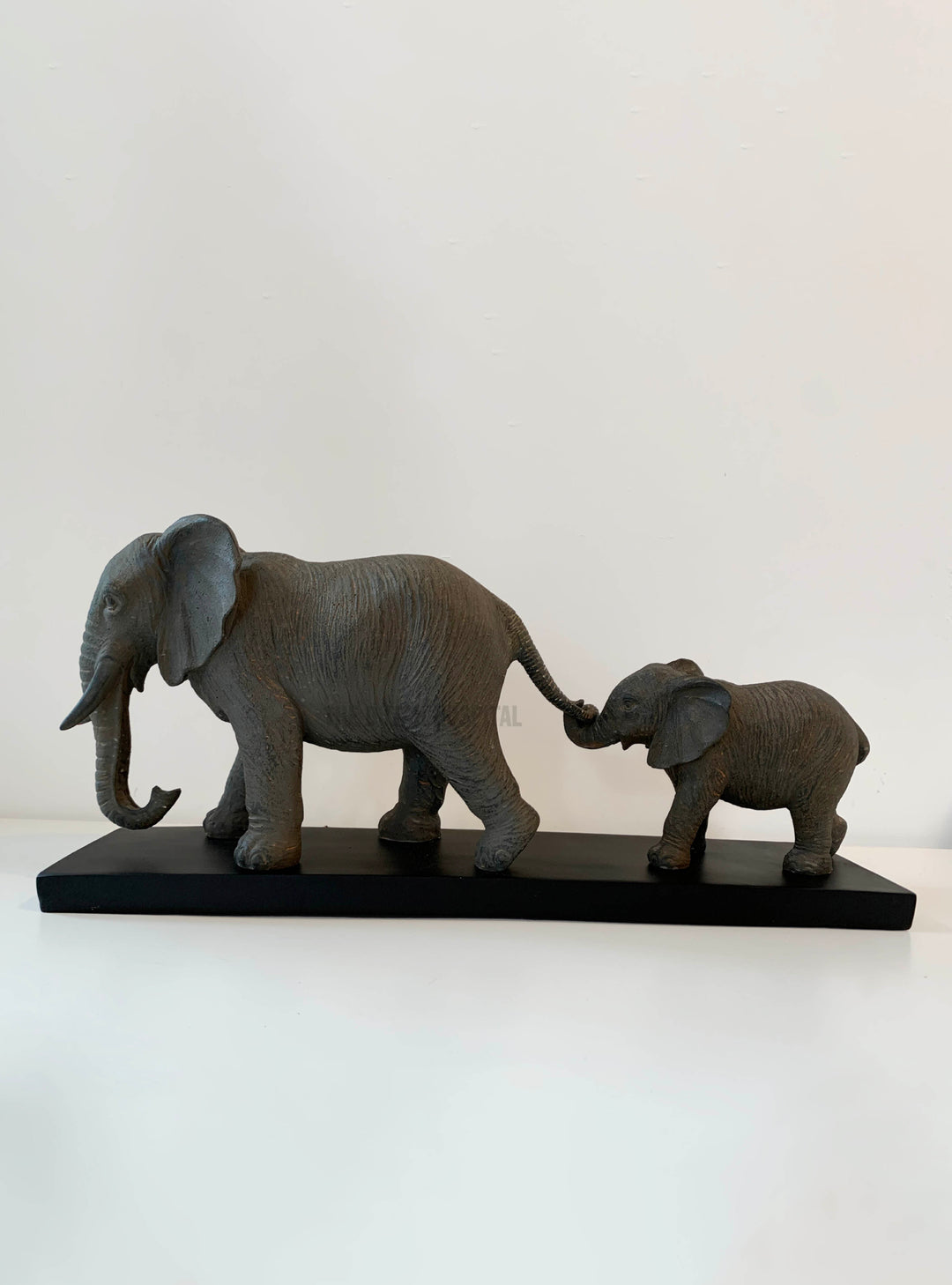 Elephant Mother & baby holding tail – Medium Size