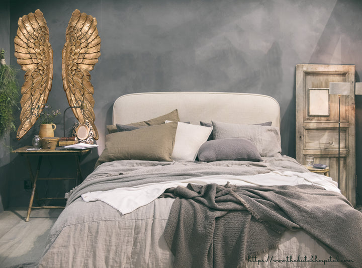  Antique brushed effect gold wings 