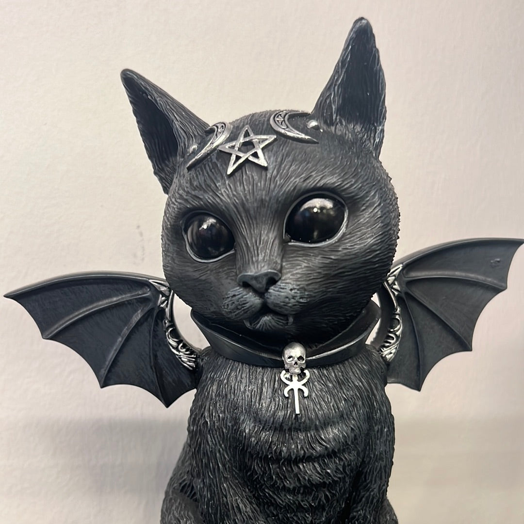 Cat Figurine - Malpuss