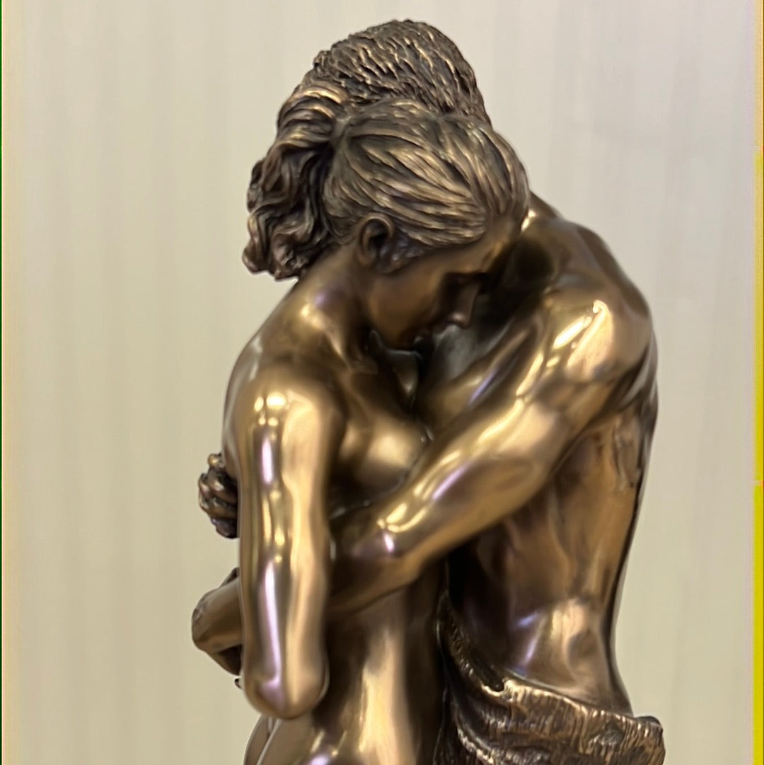 Sculptures –  Couple Holding Each Other