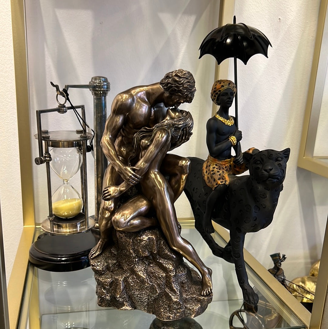 Sculptures –  Nude Couple Kissing figuring – Lovers